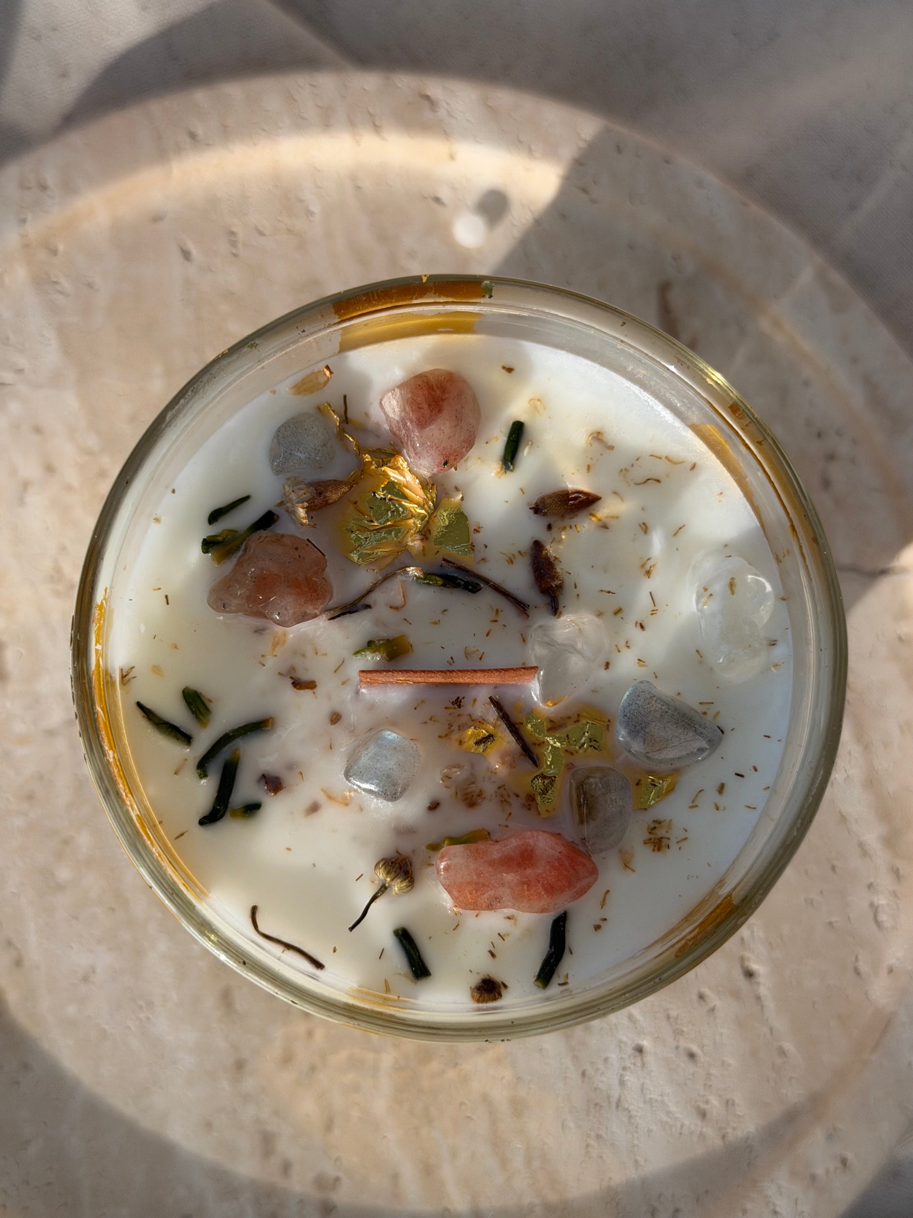FLOW - Crystal Candle for Creative Flow &amp; Emotional Ease